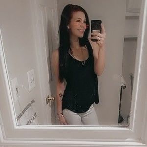 Meet your Posher, Alecia